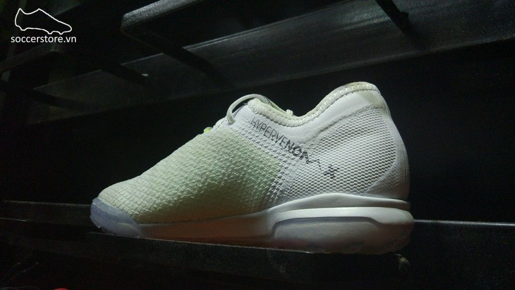 nike hypervenom phantomx iii